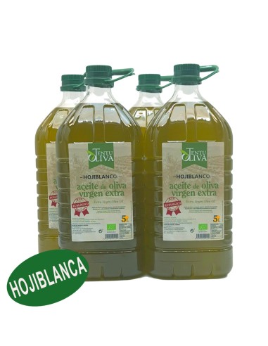 organic olive oil Hojiblanca from Estremadura (Spain)